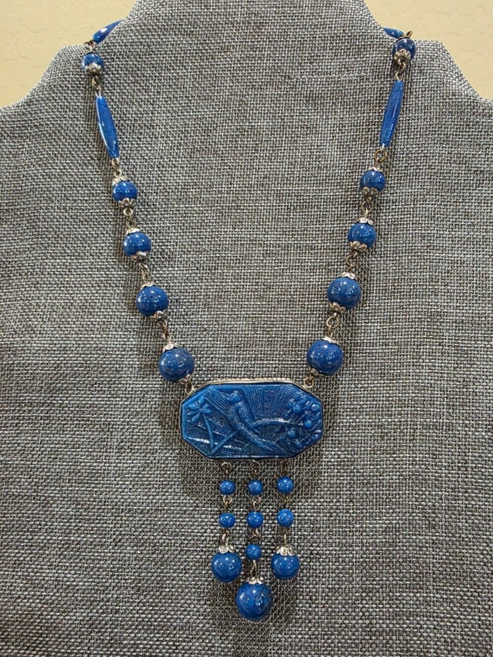 Vintage ART DECO Czech Blue Lapis Exotic Glass Bird Pendant Necklace 14" Bohemia